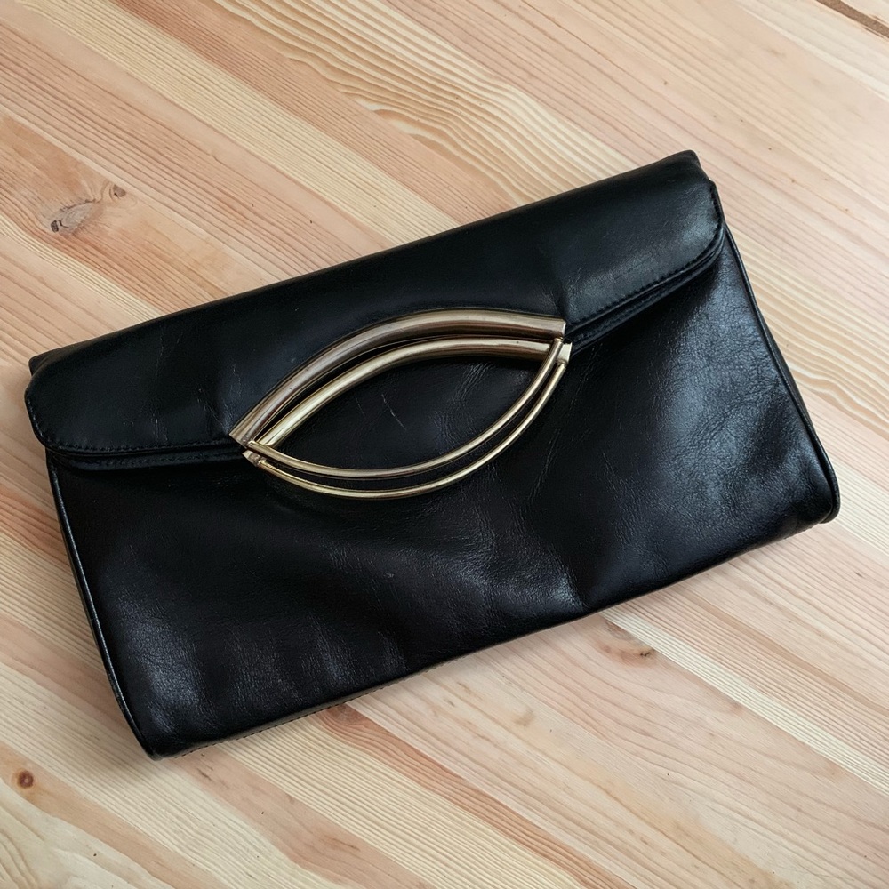 •papparallo faux leather clutch•